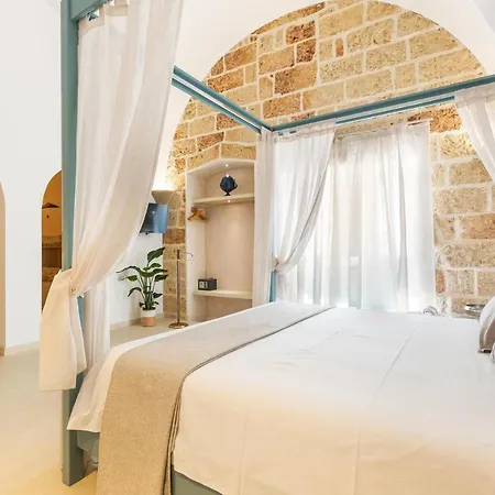 Le Mule Suite&rooms - * Specchia